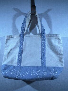 Vintage-Style Embroidered Canvas Boat Tote Bag with Light Blue Trim